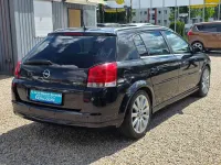 Gebraucht Opel Signum 150 PS (110 kW) 2007 Schwarz Kleinwagen