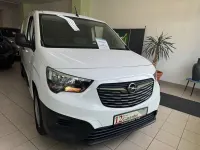 Używany Opel Combo Edition 102 KM (75 kW) 2022 Biały Minivan