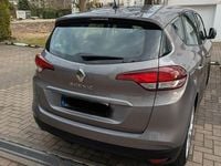 Gebraucht Renault Scénic IV Experience 140 PS (102 kW) 2018 Grau Van / Kleinbus