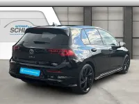 Gebraucht VW Golf VIII R-line 150 PS (110 kW) 2024 Grenadillschwarz metallic (metallic) Limousine