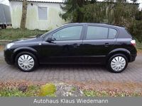 Gebraucht Opel Astra 105 PS (77 kW) 2006 Schwarz Limousine