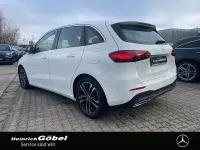 Gebraucht Mercedes B200 Progressive 163 PS (119 kW) 2024 Unilack polarweiß Kleinwagen