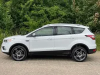 Gebraucht Ford Kuga Business Edition 150 PS (110 kW) 2017 Frostweiß SUV