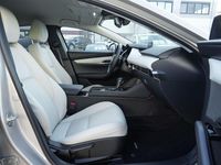 Gebraucht Mazda 3 Exclusive-Line 186 PS (136 kW) 2024 Platinum quartz m Limousine