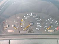 Gebraucht Mercedes E230 Elegance 150 PS (110 kW) 1995 Rot Limousine