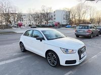 Gebraucht Audi A1 Sportback Basis 82 PS (60 kW) 2016 Weiß Kleinwagen