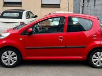 Gebraucht Citroën C1 Style 68 PS (50 kW) 2009 Zu lackieren rot 3p0/deckende Kleinwagen