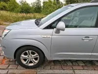 Gebraucht SsangYong Rodius Quartz 178 PS (130 kW) 2018 Grau Van / Kleinbus
