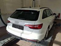 Gebraucht Audi A4 S-Line 163 PS (119 kW) 2022 Ibisweiß Kombi