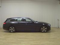 Gebraucht Mercedes C220 Avantgarde 200 PS (147 kW) 2022 Schwarz Kombi