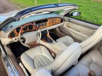 Gebraucht Jaguar XK8 298 PS (219 kW) 2000 Beige Cabrio