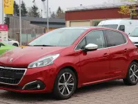 Gebraucht Peugeot 208 99 PS (72 kW) 2017 Rot Kleinwagen