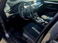 Gebraucht BMW 218 Advantage 150 PS (110 kW) 2017 Grau Van / Kleinbus