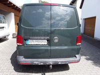 Gebraucht VW T6.1 150 PS (110 kW) 2020 Dunkelgrün Van