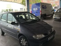 Gebraucht Renault Scénic 80 PS (58 kW) 1999 Grün Van / Kleinbus