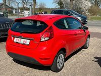 Gebraucht Ford Fiesta Titanium 101 PS (74 kW) 2013 Rot Kleinwagen