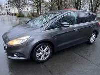 Gebraucht Ford S-MAX Titanium 150 PS (110 kW) 2017 Grau Van / Kleinbus