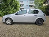 Usata Opel Astra Selection 90 CV (66 kW) 2009 Argento Utilitaria