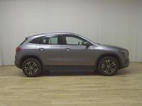 Gebraucht Mercedes GLA180 116 PS (85 kW) 2023 Mountaingrau  met. (metallic) SUV