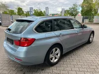 Gebraucht BMW 320 184 PS (135 kW) 2012 Blau Kombi