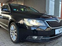 Gebraucht Skoda Superb Exclusive 140 PS (102 kW) 2013 Schwarz Kombi