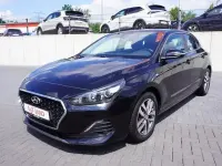 Gebraucht Hyundai i30 120 PS (88 kW) 2019 Phantomblackmet. Limousine