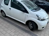 Gebraucht Toyota Aygo 68 PS (50 kW) 2009 Weiß Kleinwagen