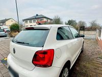 Gebraucht VW Polo Life 90 PS (66 kW) 2013 Weiß Kleinwagen