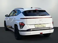 Neu Hyundai Kona Trend 150 kW (204 PS) 2025 Atlas white / sol SUV