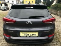 Gebraucht Hyundai Tucson Trend 141 PS (103 kW) 2016 Grau metallic SUV
