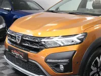 Gebraucht Dacia Sandero Comfort 101 PS (74 kW) 2022 Orange SUV