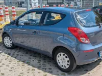 Gebraucht Hyundai i20 86 PS (63 kW) 2013 Blau Kleinwagen
