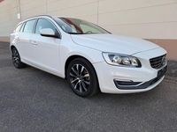 Gebraucht Volvo V60 Summum 152 PS (111 kW) 2017 Weiß Kombi