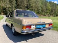 Gebraucht Mercedes 230 110 PS (80 kW) 1974 Herbstbeige Limousine
