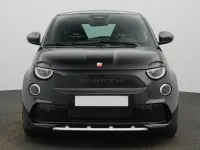 Neu Abarth 500C Turismo 114 kW (155 PS) 2026 Schwarz Cabrio