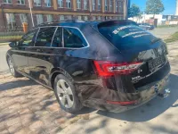 Gebraucht Skoda Superb Ambition 150 PS (110 kW) 2018 Schwarz Kombi