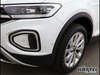 Gebraucht VW T-Roc Style 150 PS (110 kW) 2024 Pure white, solid SUV