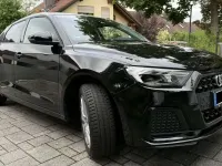 Gebraucht Audi A1 Advanced 110 PS (80 kW) 2023 Schwarz SUV
