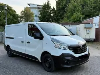 Gebraucht Renault Trafic 121 PS (88 kW) 2017 Weiß Van / Kleinbus