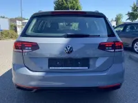 Gebraucht VW Passat 150 PS (110 kW) 2023 Grau Kombi