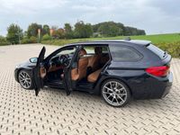 gebraucht BMW 520 M d xDrive Touring 20 Zoll Mildhybrid Service