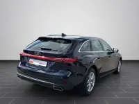 Gebraucht Audi A5 Basis 150 PS (110 kW) 2025 Firmamentblau metallic (metallic) Kombi