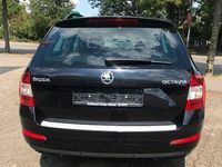 gebraucht Skoda Octavia Combi Joy AUTOMATIK Navi,Xenon, Allwetterr.....