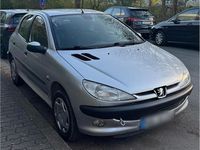 Gebraucht Peugeot 206 75 PS (55 kW) 2000 Grau Kleinwagen