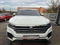 Gebraucht VW Touareg Basis 231 PS (169 kW) 2019 Pure white SUV