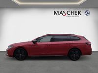 Gebraucht VW Passat R-line 150 PS (110 kW) 2024 Chilirot Kombi