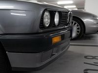 Gebraucht BMW 316 102 PS (75 kW) 1990 Grau Limousine