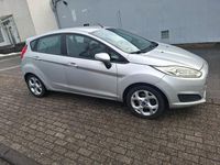 Gebraucht Ford Fiesta Titanium 95 PS (69 kW) 2013 Silber Limousine