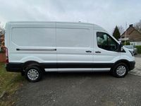 Gebraucht Ford Transit Trend 131 PS (96 kW) 2023 Weiss Van / Kleinbus