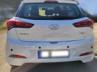 Gebraucht Hyundai i20 GO! 75 PS (55 kW) 2016 Weiß Kleinwagen